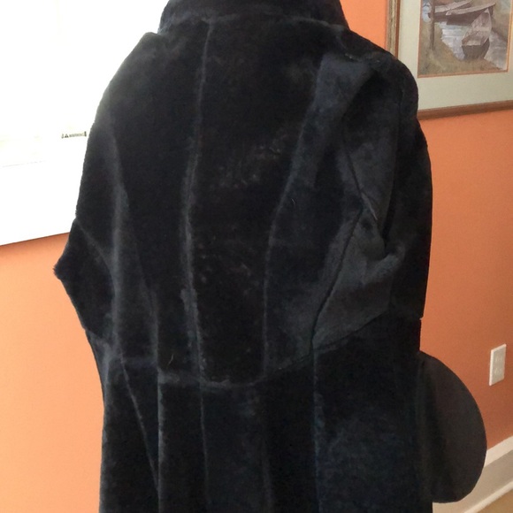 Reversible shearing coat - Picture 9 of 16